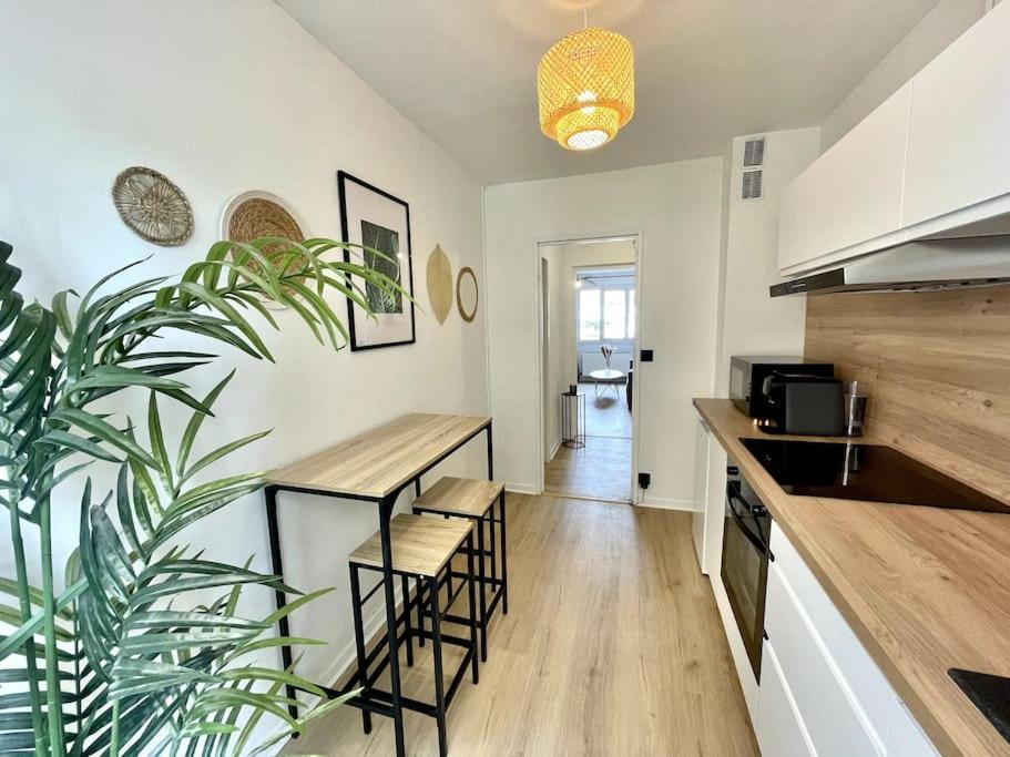Apartamento L'Instant Present - Calme & Elegant Proche Gare Roanne Exterior foto