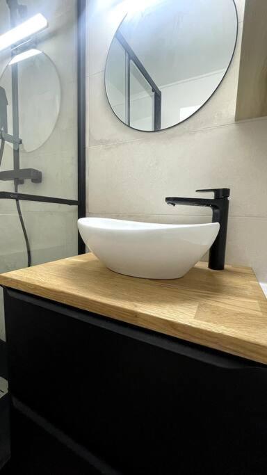 Apartamento L'Instant Present - Calme & Elegant Proche Gare Roanne Exterior foto